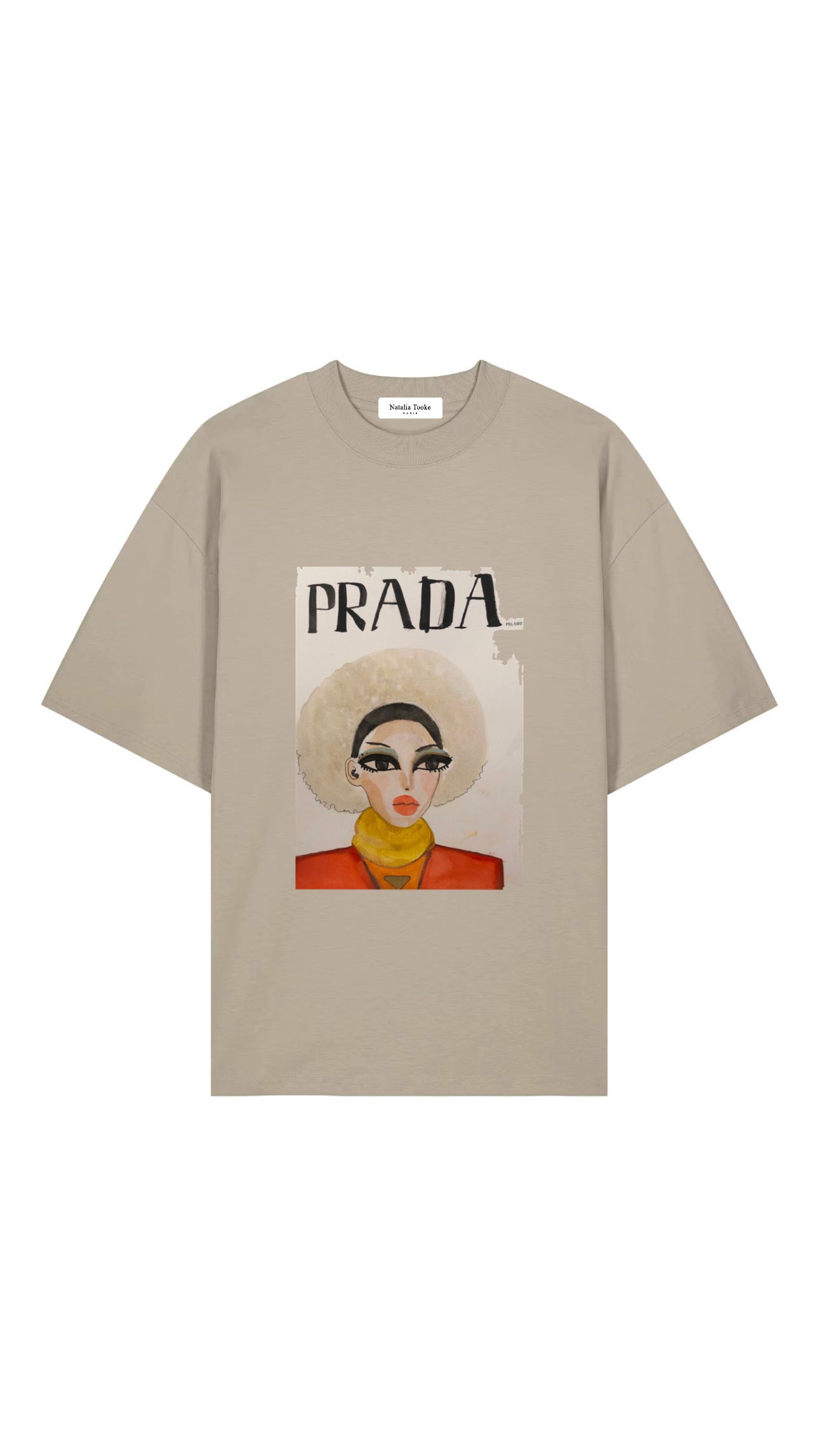 T-shirt / Prada Hat