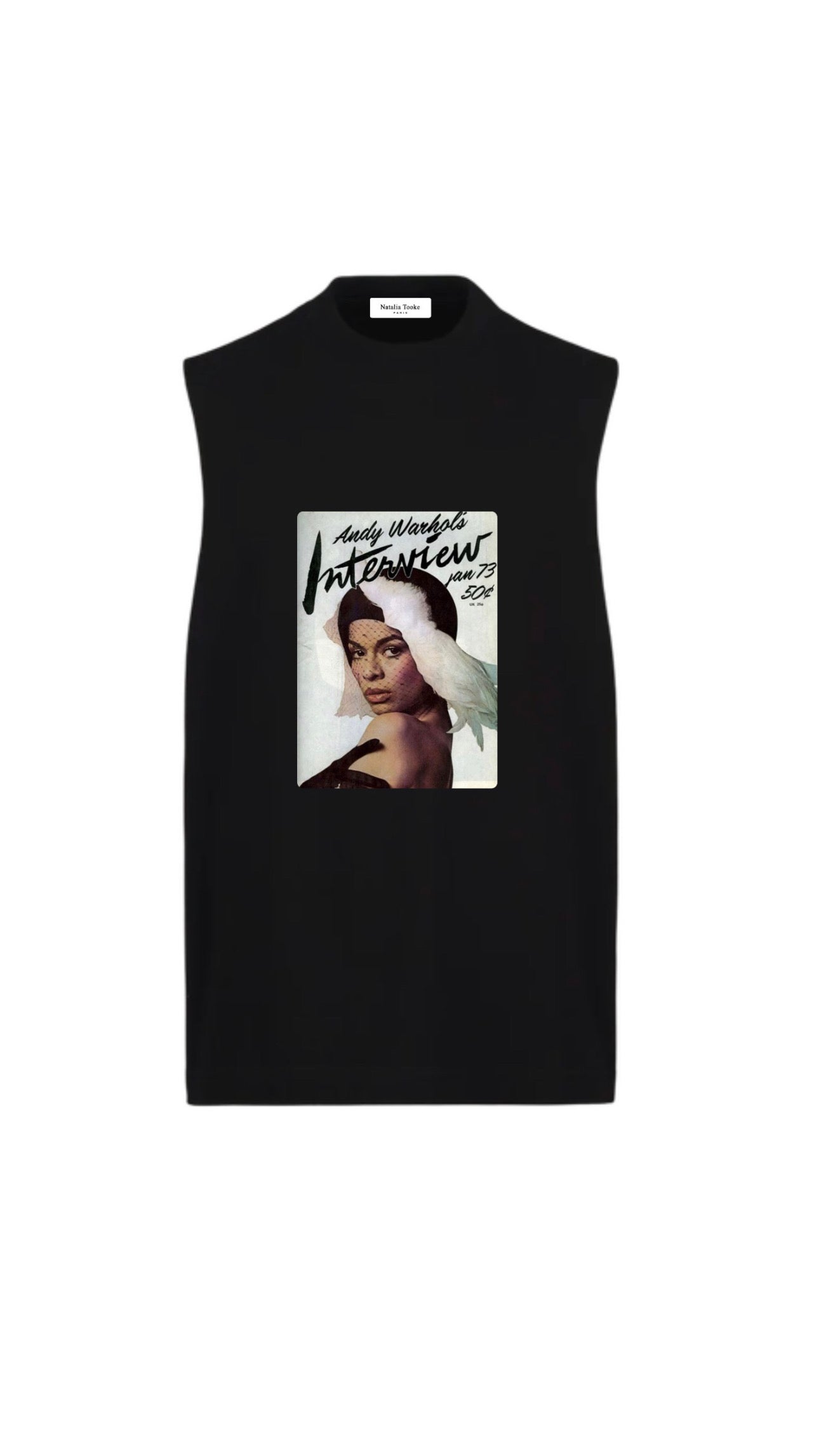 Sleeveless T-shirt