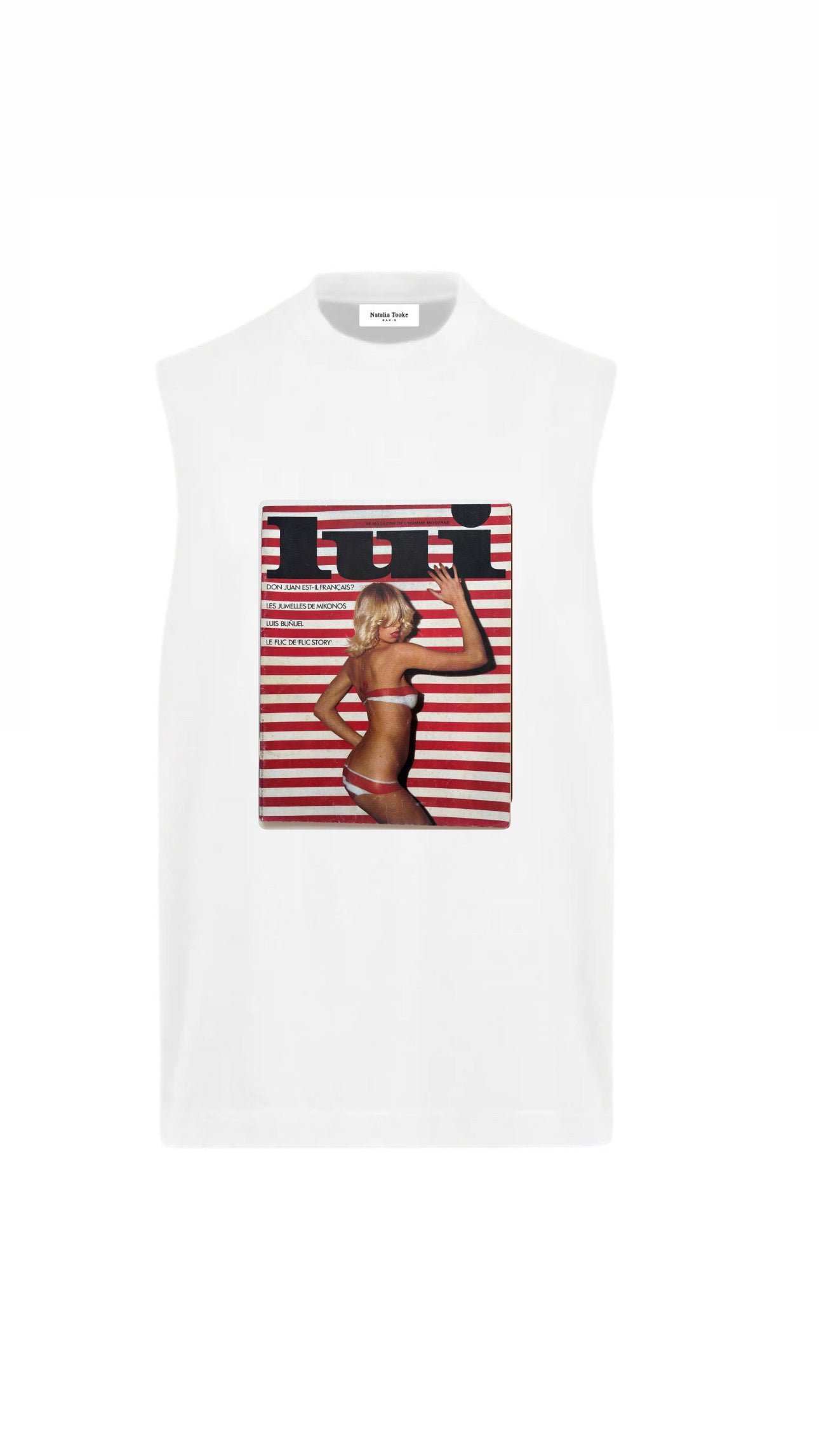 Sleeveless T-shirt
